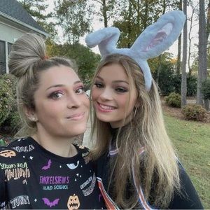 👋 Meet your Posher, Lena